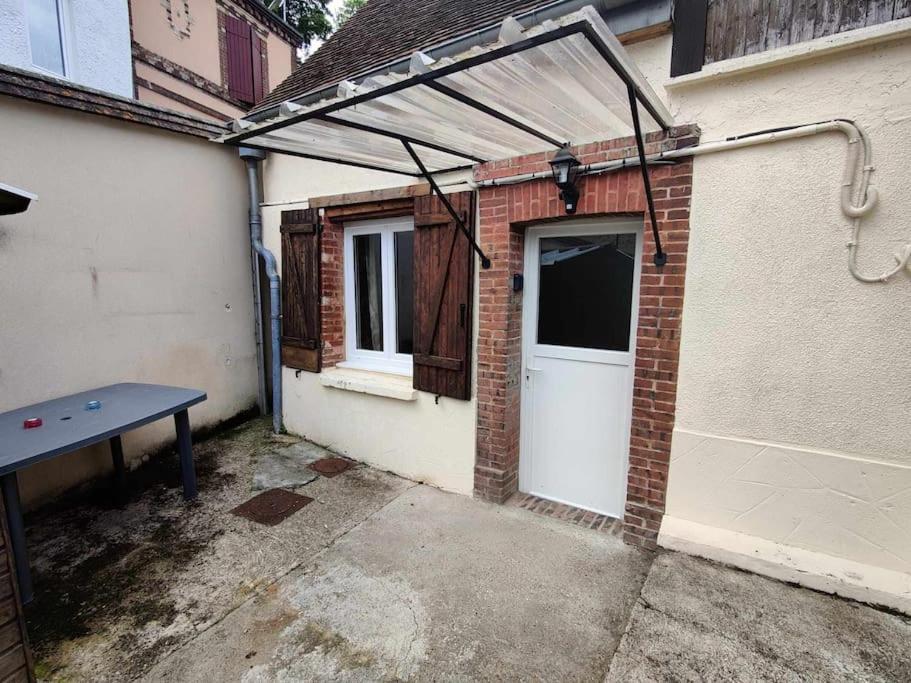 La Petite Falaise, Maison Avec Cour Dreux Centre Kültér fotó
